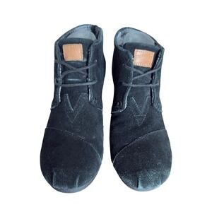 TOMS Women's Desert Wedge Black Lace-Up Ankle‎ Booties Black US 9 Suede